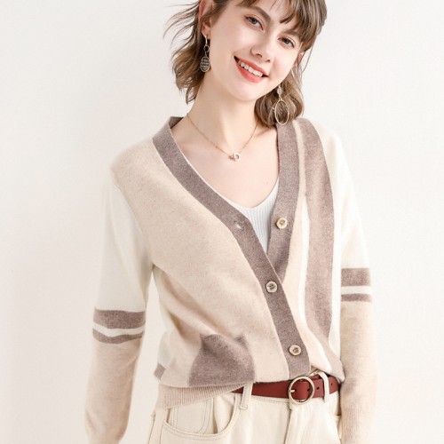 Color Contrasted Cardigan