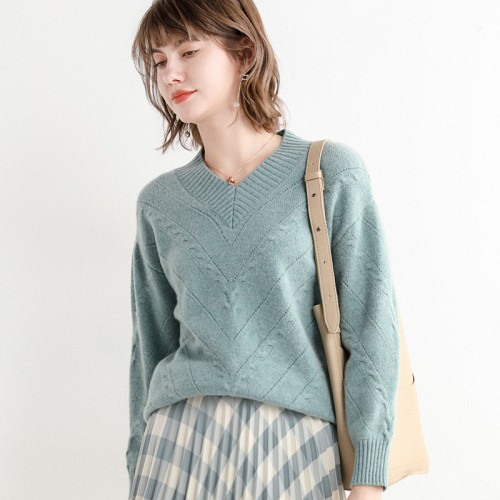 100% Wool V-neck Knit Top