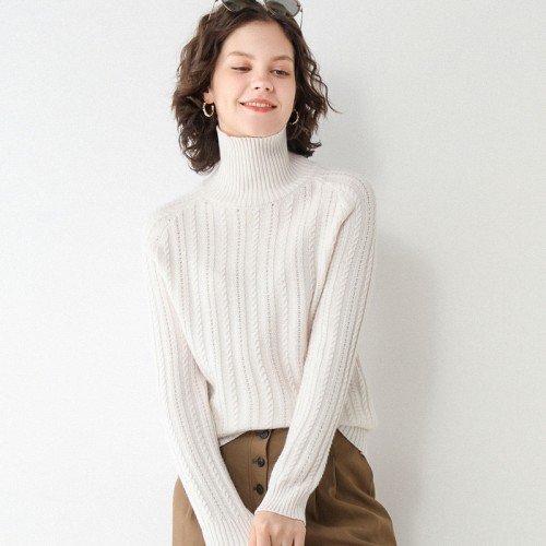 100% Wool Turtle-neck Braided Knit Top