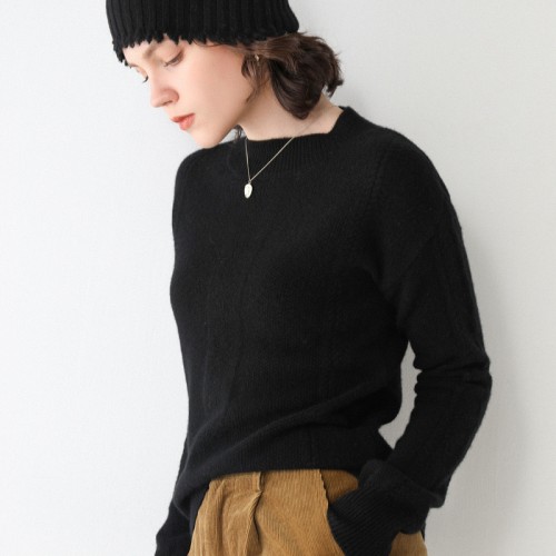 100% Wool Round-neck Braided Knit Top